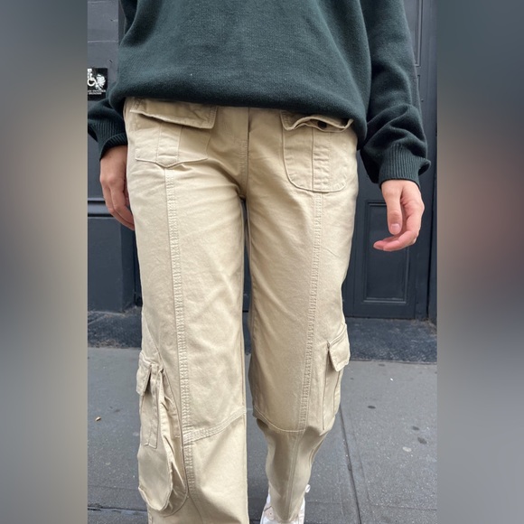 Brandy Melville Size S Baggy Kim Cargo Pants - Picture 2 of 9